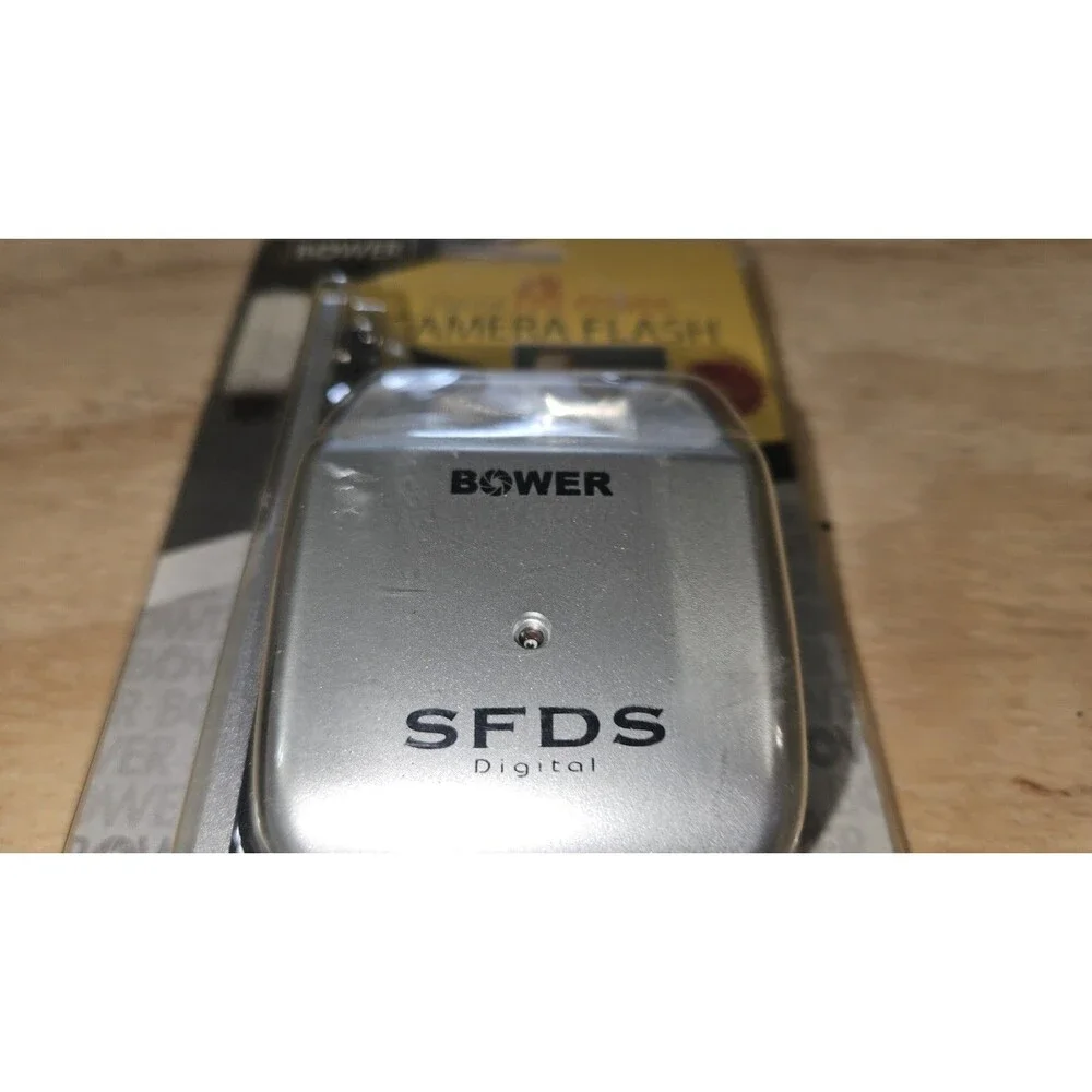 NEW Bower SFDS Digital Fire Power Camera Flash NOS built in slave fits all